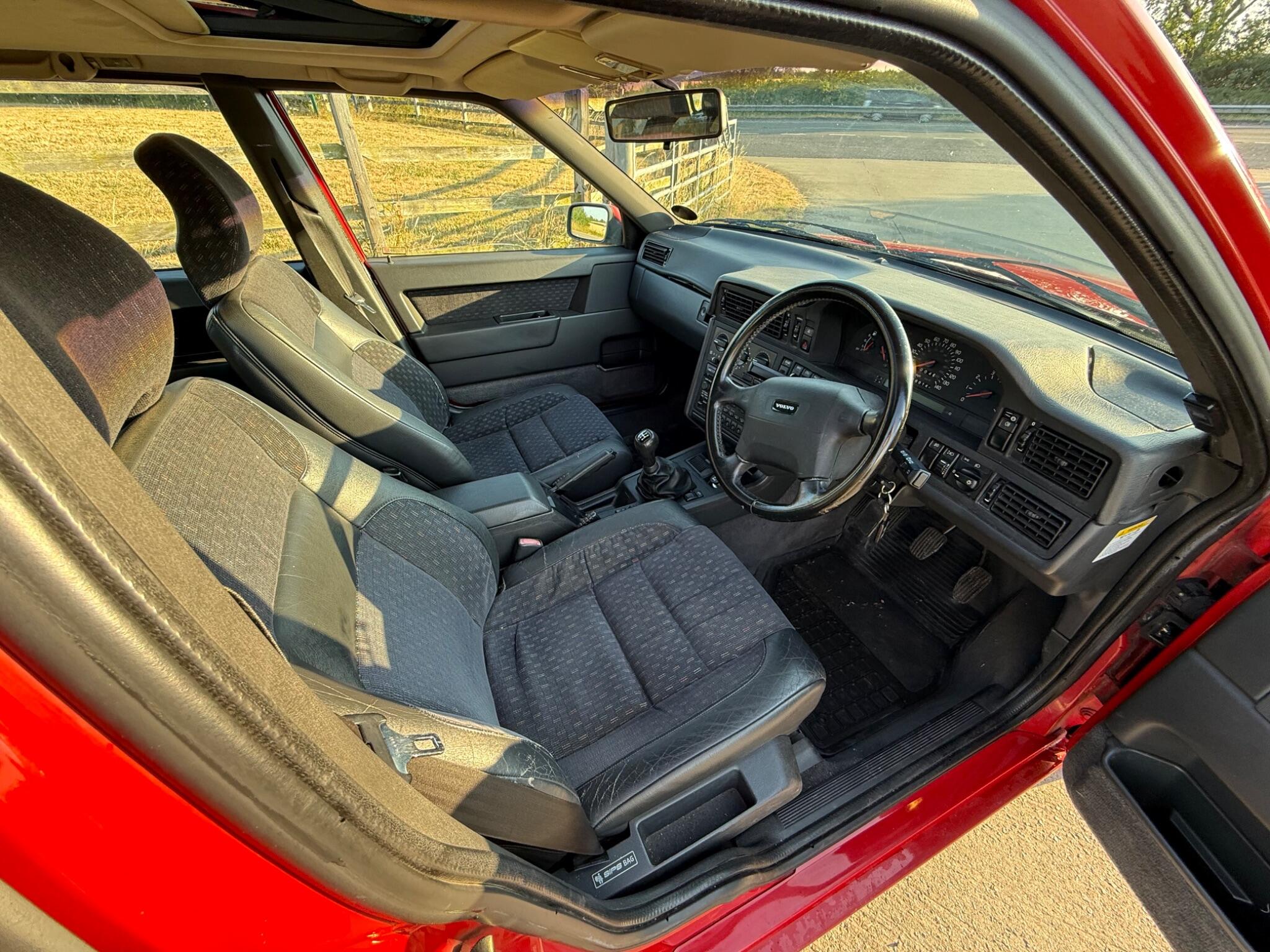 Volvo 850 2.5 20v GLT 5dr — photo 78 of 96
